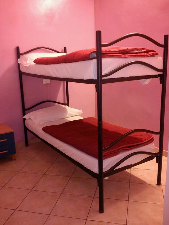 Youth Meeting Home Florencia Habitación foto