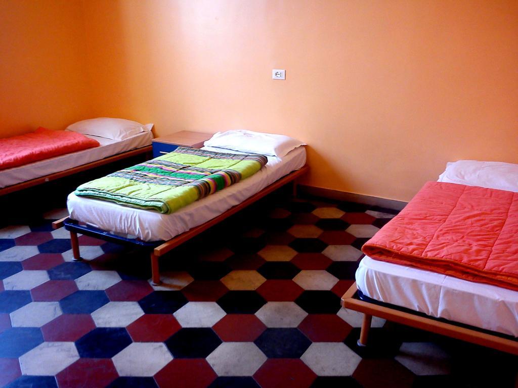 Youth Meeting Home Florencia Exterior foto