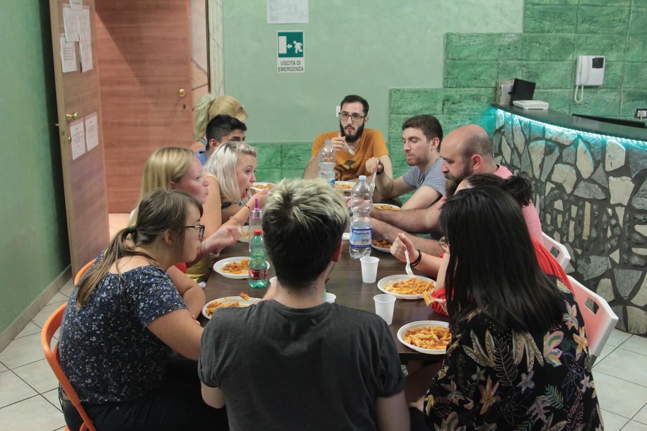 Youth Meeting Home Florencia Exterior foto